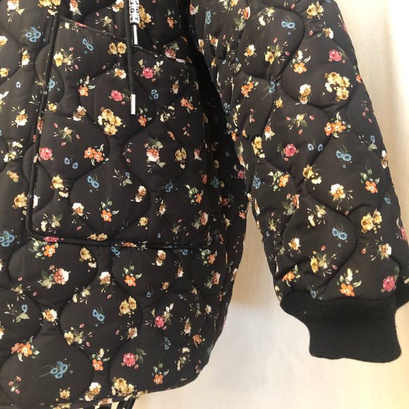 AUTHENTIC Elegant KHRISJOY Quilted Puffed Jacket: Size L - Picture 5 of 16